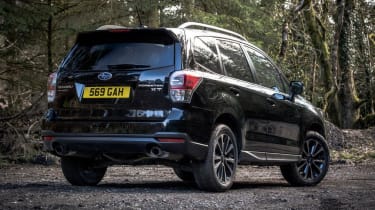 Subaru Forester Mk4, вид сзади