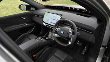 BMW iX3 - dashboard