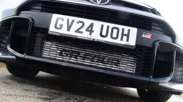 Передний бампер Toyota GR Yaris