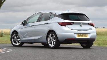 Vauxhall Astra Mk7 экстерьер