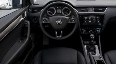 Передняя панель Skoda Octavia 2017
