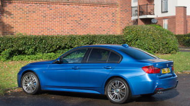 BMW 3 Series вид сзади