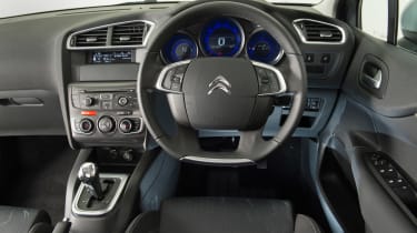 Передняя панель Citroen C4 Mk2