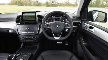 Интерьер Mercedes-Benz GLE 350d