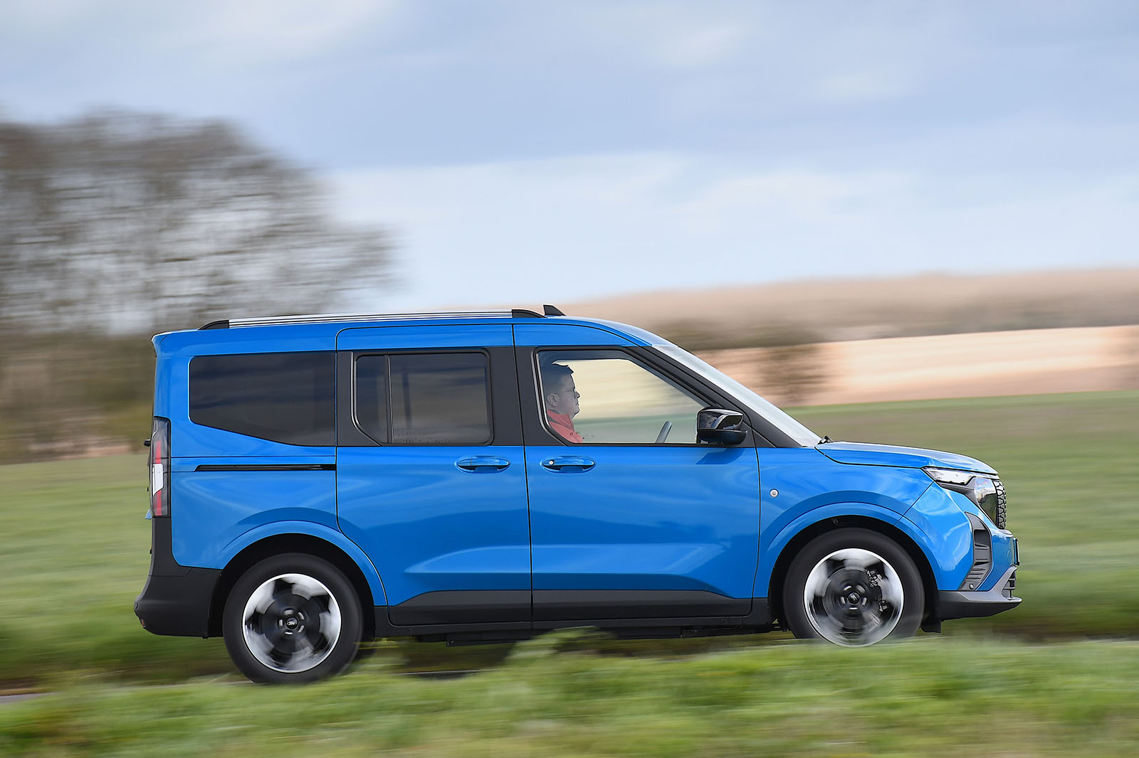 Дизайн Ford E-Tourneo Courier