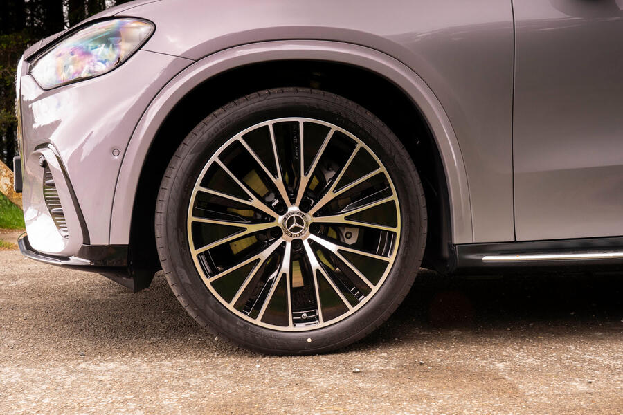 Mercedes-Benz GLC Electric профиль
