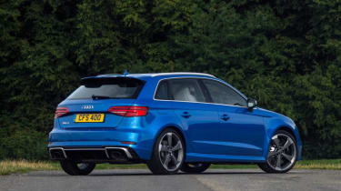 Audi RS 3 вид сзади