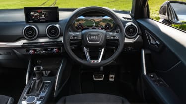 Салон Audi Q2