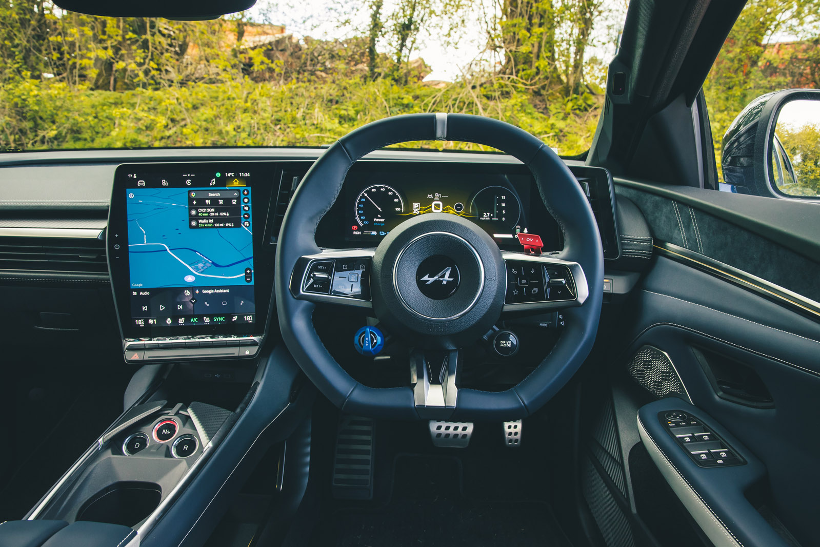 Салон Alpine A390