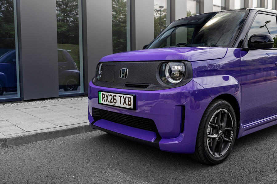 Передняя часть Honda Super-N